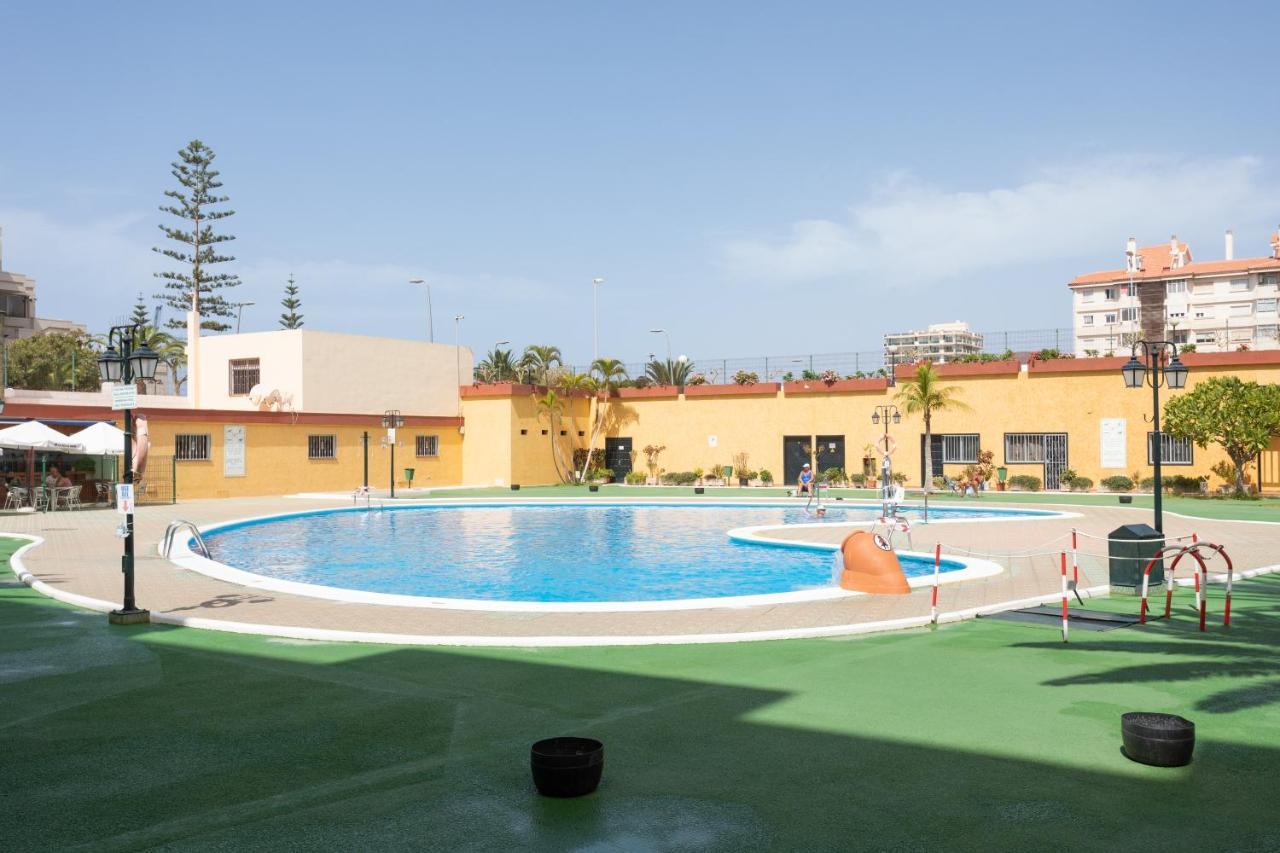 Los Angeles Holiday Home Лос Кристианос Екстериор снимка
